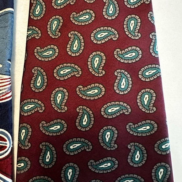 Oscar De La Renta Two Vintage Ties - Picture 3 of 10